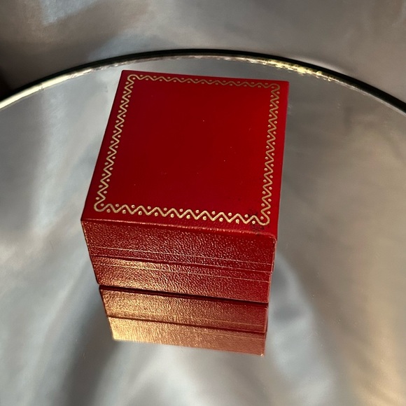 14k Solid Gold and Lavender Jade Tube Earrings - Picture 7 of 10